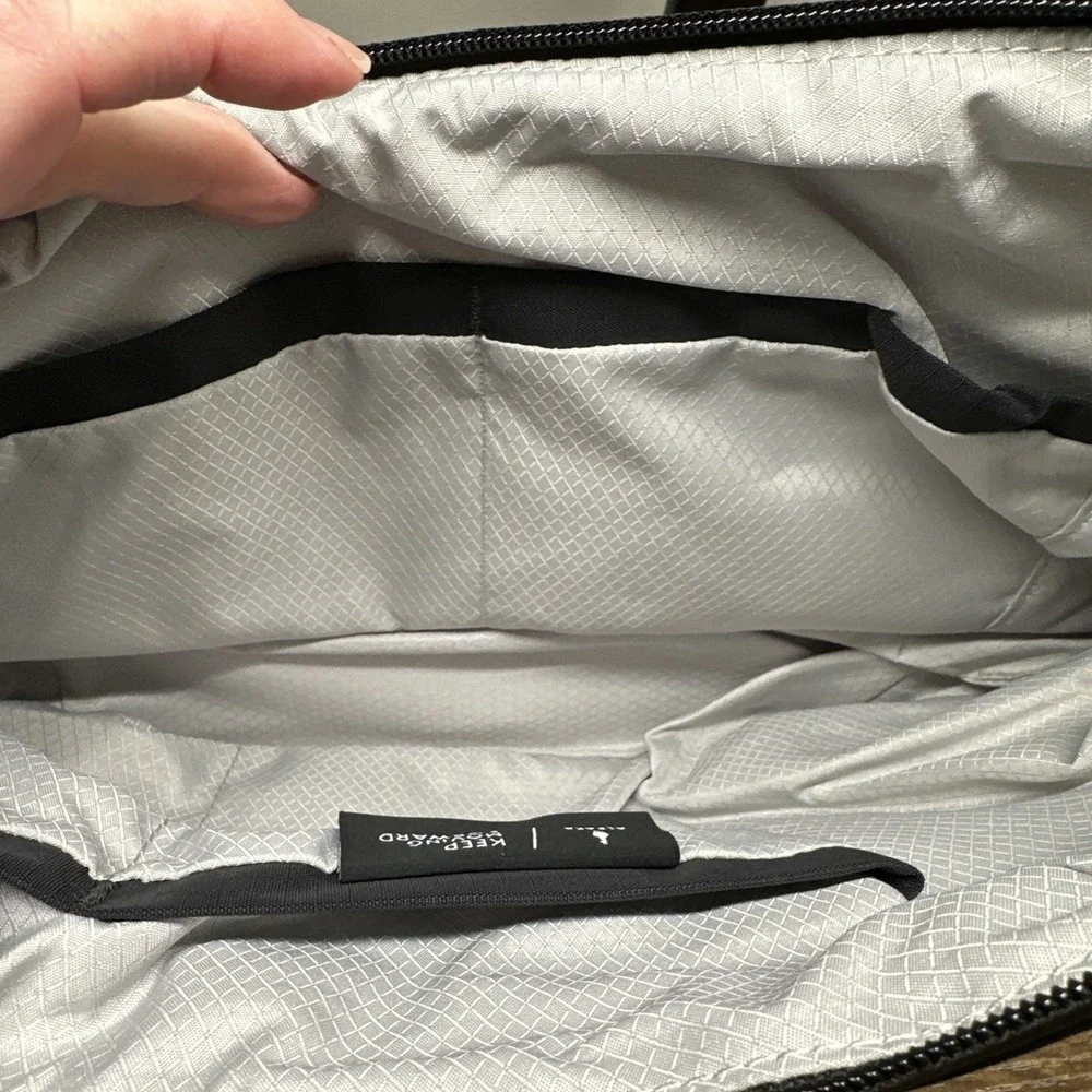 NEW Alpaka Flow Satchel 4L Black Crossbody Messenger Bag Water Resistant
